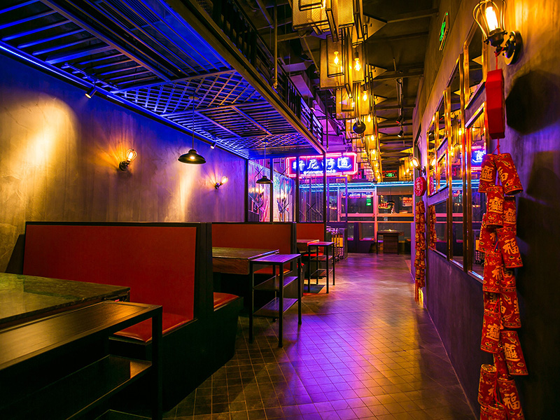 杭州470平港式火鍋店裝修設(shè)計案例